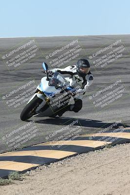 media/Oct-13-2025-Moto Forza (Mon) [[a66d839500]]/4-C Group/Session 2 (Bowl)/